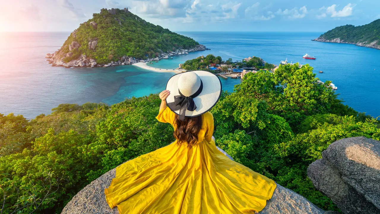 Ilustrasi liburan ke Koh Nanghyun Island, Thailand/freepik.com/tawatchai07