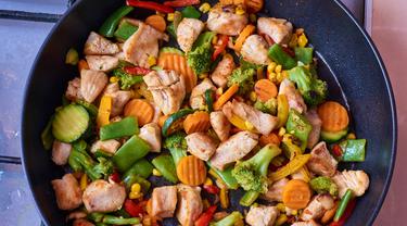 Resep Praktis Sahur Tumis Ayam Sayuran Lifestyle Fimela Com