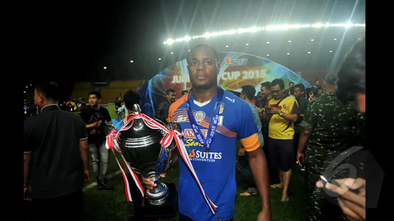 SCM Cup 2015 Milik Arema Cronus 