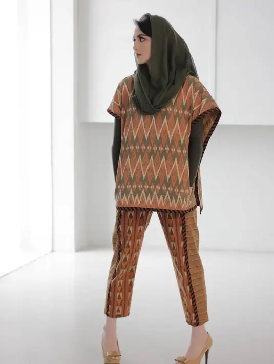 "Sebenarnya banyak faktor. Dulu kan penghasilan aku pribadi banyak. Jadi mau hambur-hambur pakai apa aja suka-suka," kata Arumi Bachsin di acara Kopi Viral, Senin (21/6/2021). (Instagram/arumibachsin_94)