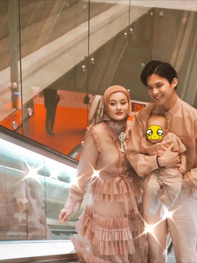7 Potret Dinda Hauw Jadi Model Catwalk di Dubai Modest Fashion Week, Tampil Elegan