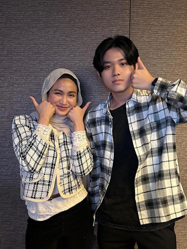 8 Inspirasi Outfit Kuliah dari Xaviera Putri yang Bikin Terlihat Pintar dan Stylish