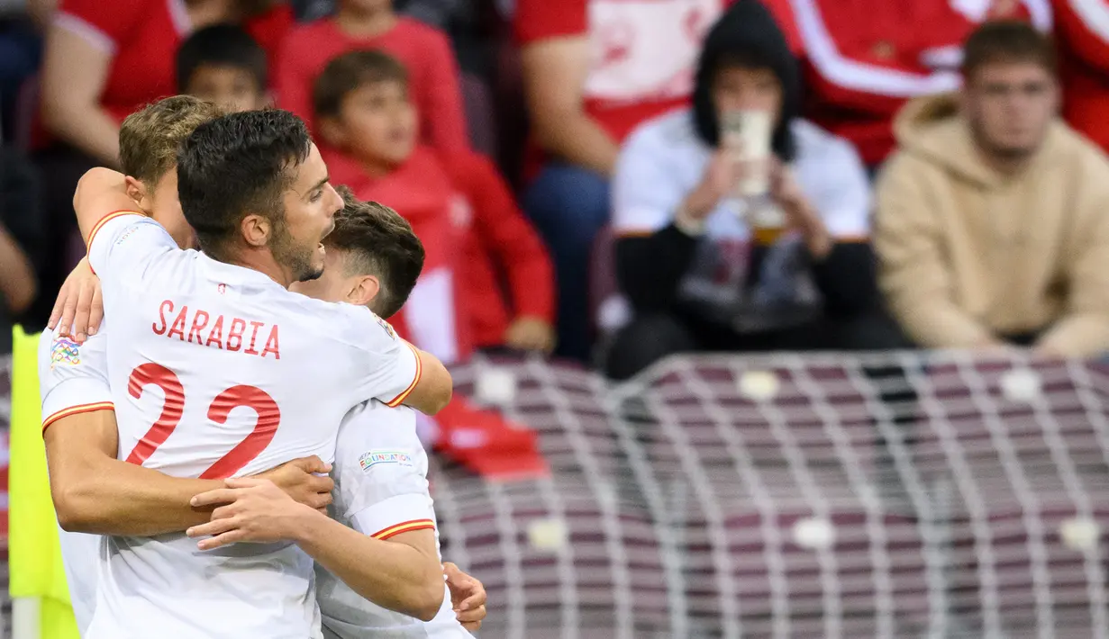 Pemain Spanyol Pablo Sarabia merayakan golnya ke gawang Swiss pada pertandingan sepak bola UEFA Nations League di Stadion Stade de Geneve, Jenewa, Swiss, 9 Juni 2022. Spanyol menang 1-0. (Laurent GillieronKeystone via AP)