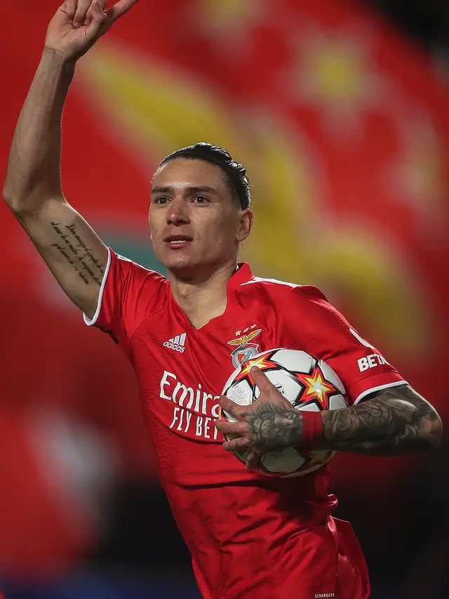 Liverpool Taklukkan Tuan Rumah Benfica di Leg Pertama