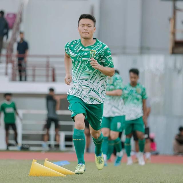 5 Potret Sho Yamamoto Latihan Perdana Bareng Persebaya, Rekrutan Anyar