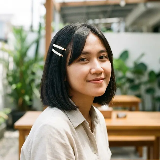 Model Rambut Wanita Pendek Dijepit