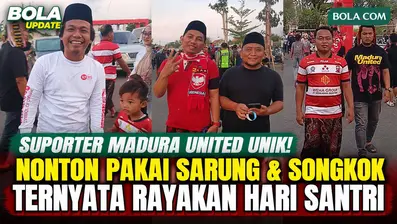 Ada pemandangan unik di Stadion Gelora Madura Ratu Pamelingan, Pamekasan, saat Madura United menghadapi Persib Bandung pada Kamis (22/10/2026). Sejumlah suporter Laskar Sape Kerap datang ke stadion mengenakan sarung dan songkok hitam, tetapi tetap me...