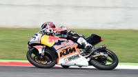 Pembalap Indonesia, Gerry Salim, mendapatkan 10 poin pada balapan Rookies Cup 2018 di Sirkuit Assen, Belanda, akhir pekan kemarin. (Rookies Cup)
