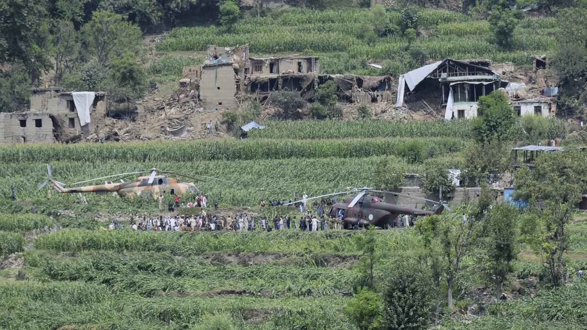 Operasi Penyelamatan Korban Gempa Afghanistan Terus Berjalan
