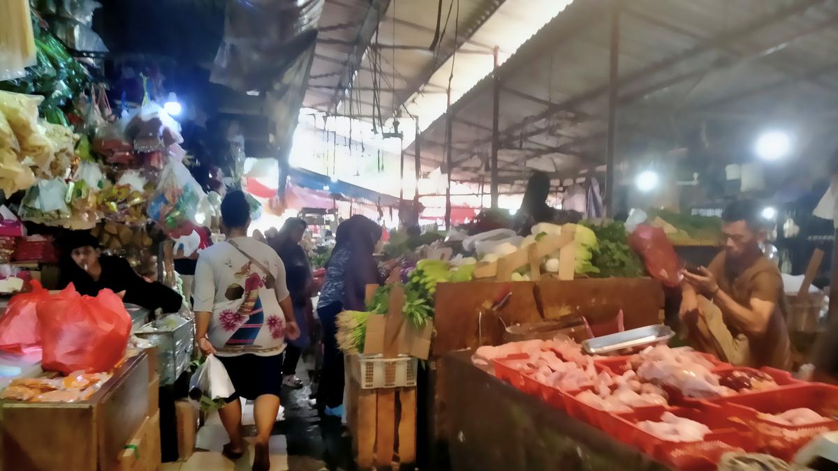 Harga Daging Sapi Tinggi, Begini Curhat Pedagang di Pasar Kebayoran Lama