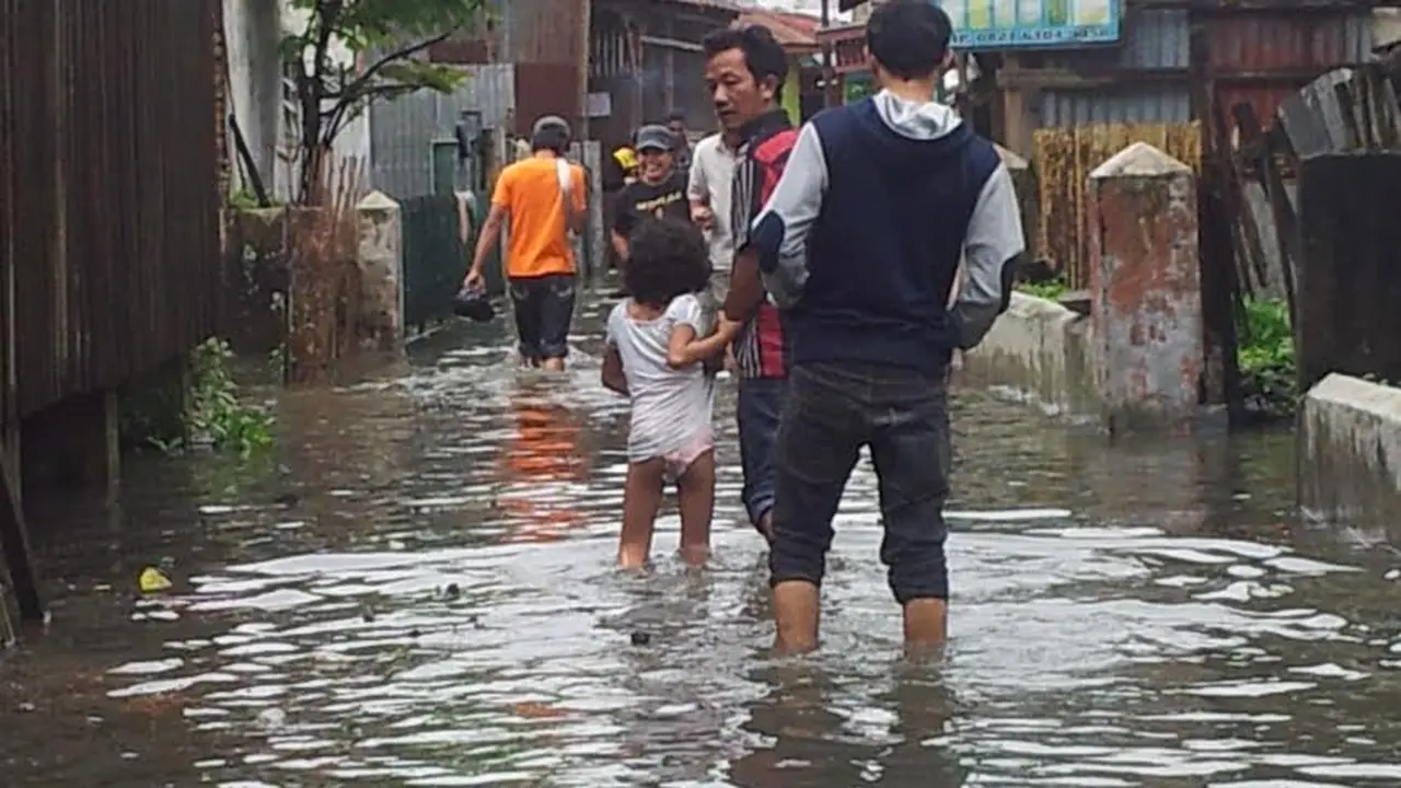 Diguyur Hujan saat Imlek, 8 Kecamatan di Medan Terendam Banjir