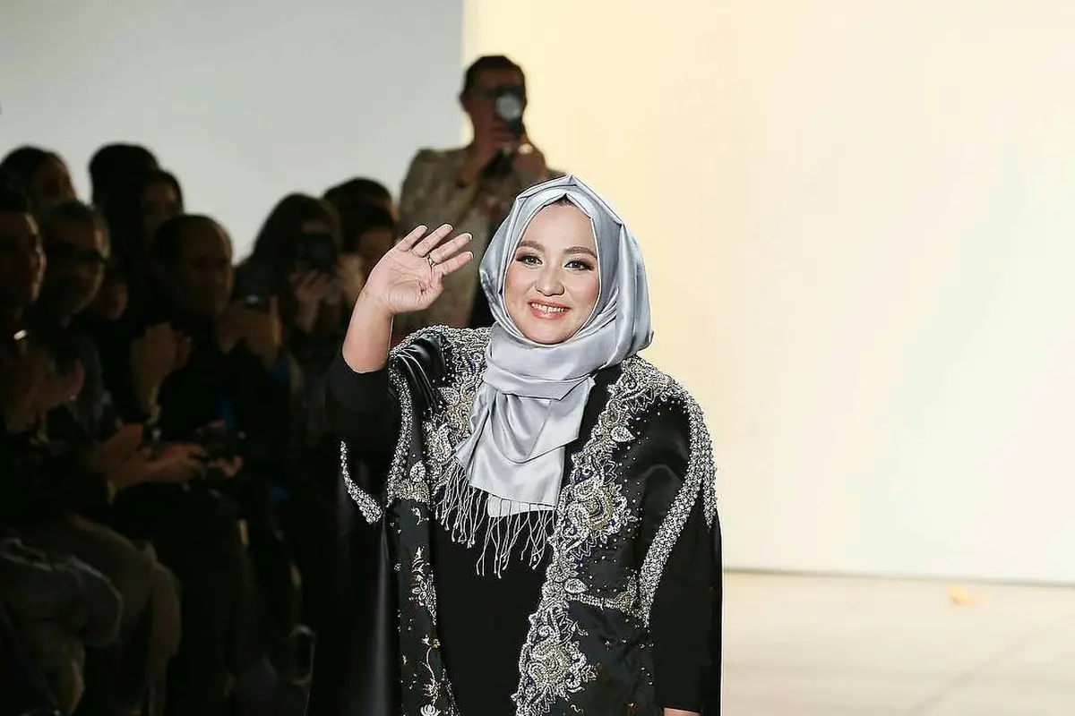 Anniesa Hasibuan di New York Fashion Week