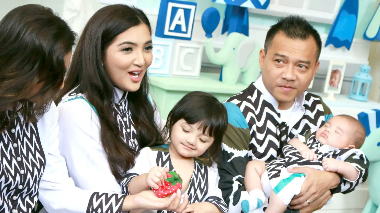 Ashanty, Anang Hermansyah, Arsy dan Arsya