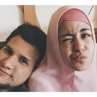 Risty Tagor membuka harapan untuk rujuk, namun syarat yang ia ajukan sepertinya terlalu berat buat dipenuhi Stuart Collin