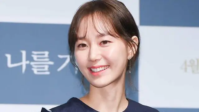 Lee Yoo Young