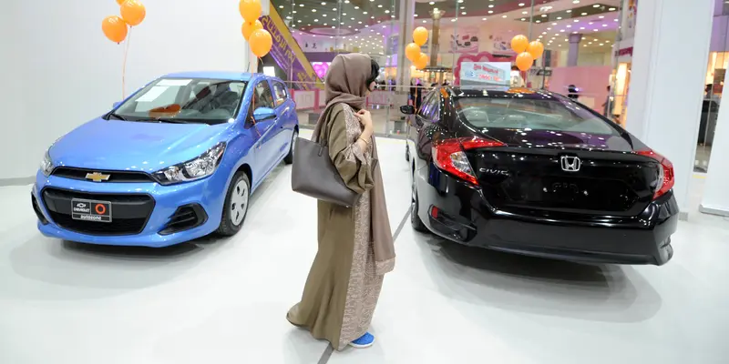 Showroom Mobil Khusus Wanita Dibuka di Arab Saudi