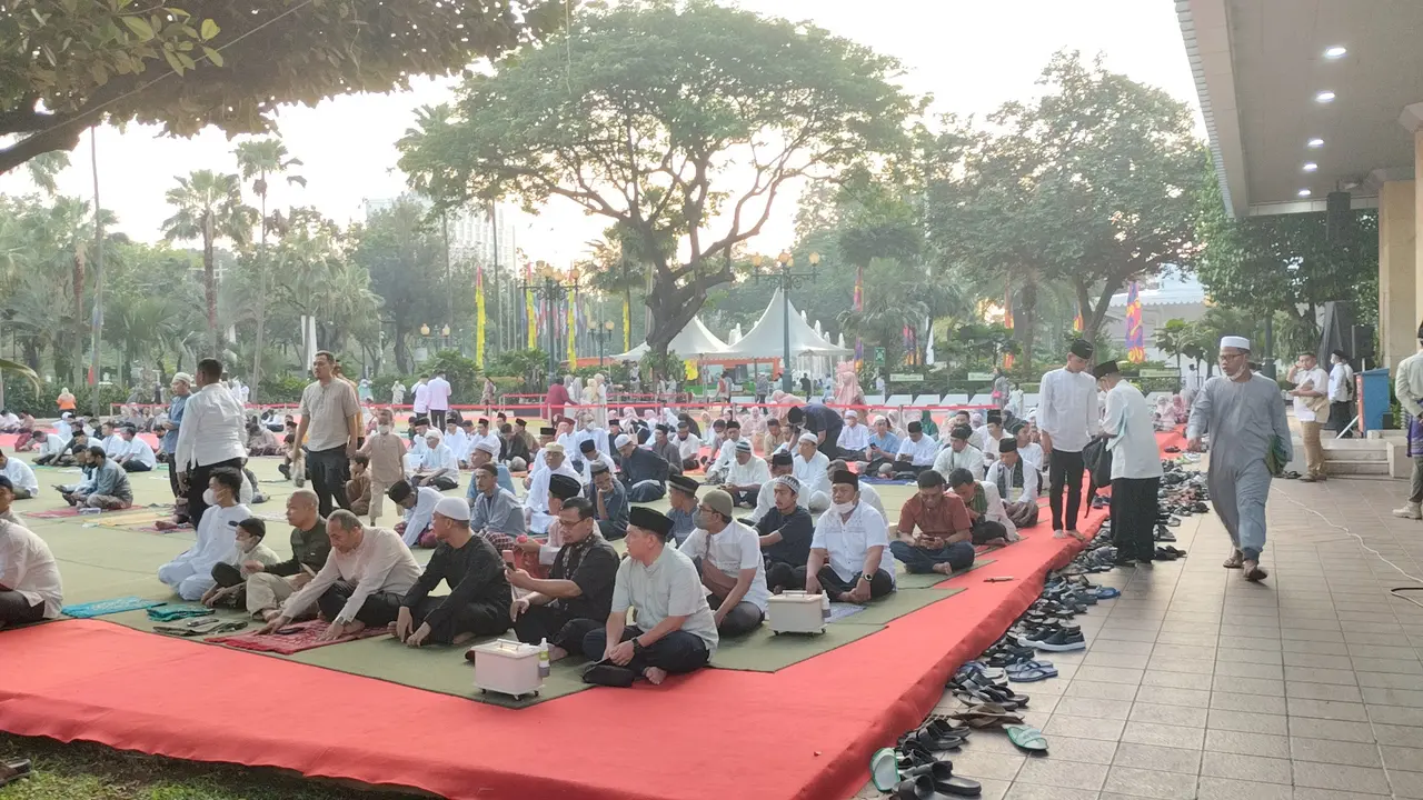 Pemerintah Provinsi (Pemprov) DKI Jakarta menargetkan 2.000 jemaah bakal gelar Sholat Idul Fitri 1444 H di Halaman Balai Kota DKI Jakarta pada Sabtu (22/4/2023) pagi ini.