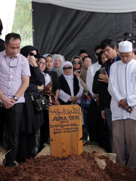 Adara Taista -menantu Hatta Rajasa