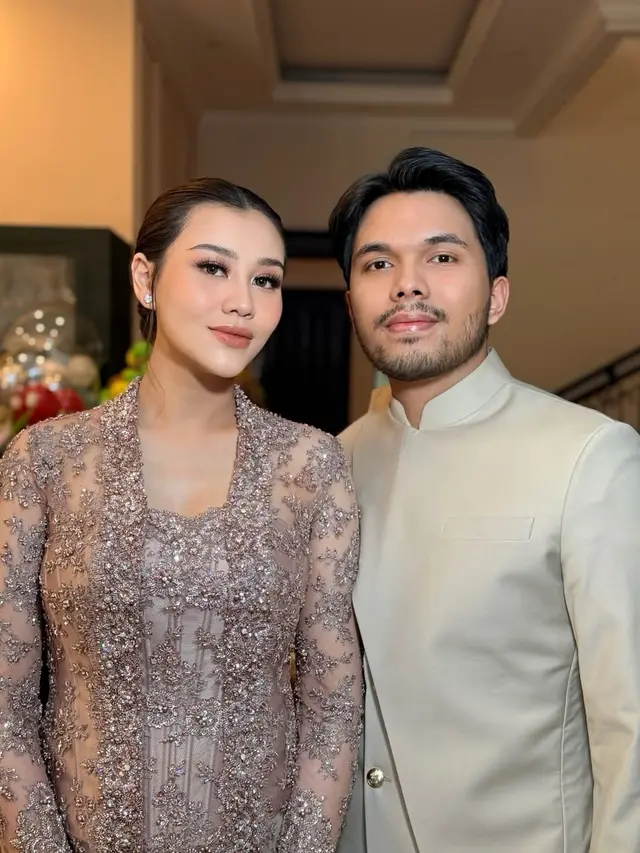 Bestie Sejati, Dua Tampilan Elegan Aaliyah Massaid Hadir sebagai Bridesmaid Alyssa Daguise Meski Baru 5 Hari Melahirkan