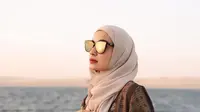 4 Tips Padu Padan Blus dan Hijab 2025 dengan Beragam Warna Unik agar Tampil Modis