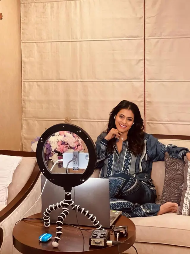 6 Potret Terbaru Kajol Pemeran Anjali di Kuch Kuch Hotta Hai, Awet Muda di Usia 48 Tahun