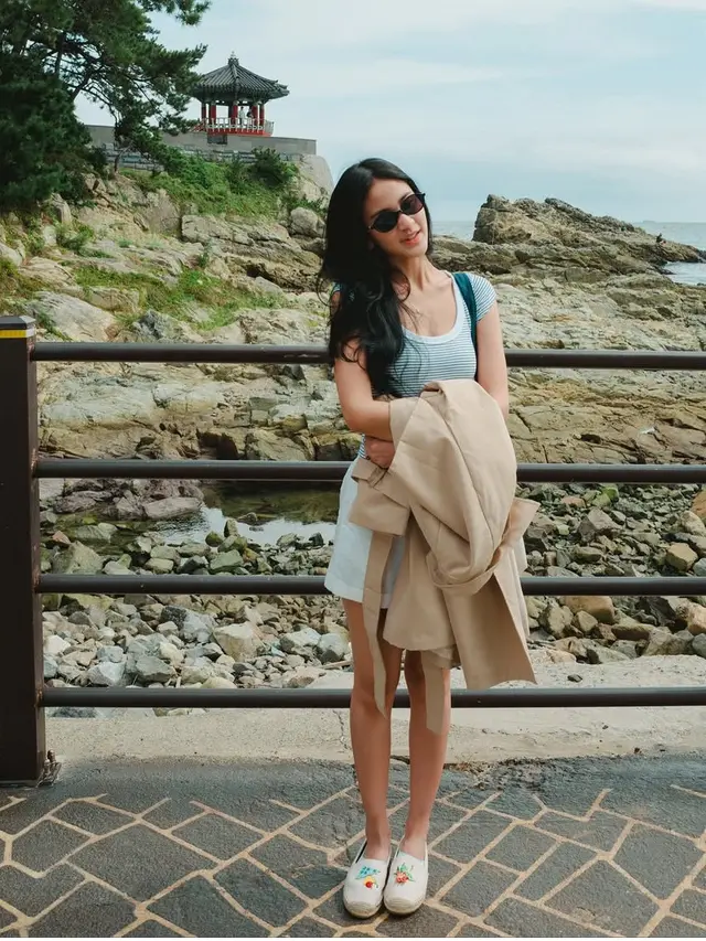 Gaya santai Harleyava Princy di Busan. [@harleyavaprincy]