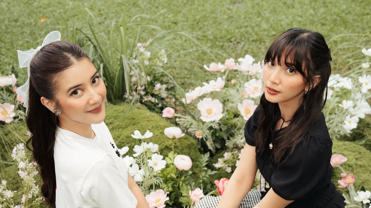 13 Tahun Bersahabat, Sheila Dara dan Fita Anggriani Tampil Kembar di Event Perdana Berdua