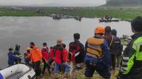 Tim rescue Basarnas Bandung berangkat menuju lokasi kejadian untuk melaksanakan pencarian. (Foto: Dok. Basarnas)
