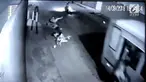Upaya 6 orang penumpang menyelamatkan diri dari perampok bersenjata tajam di Brazil. Ini merupakan perampokan kelima yang terjadi dalam satu bulan.