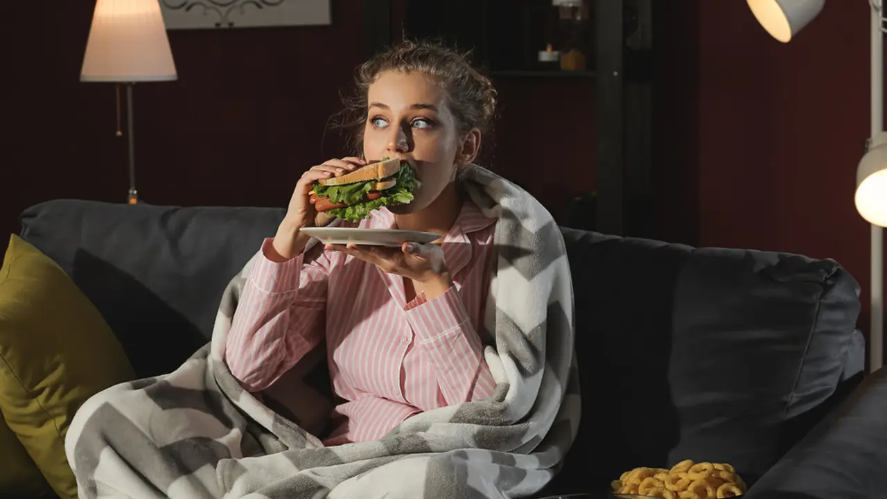 Rahasia Makan di Malam Hari yang Tidak Bikin Gemuk, Penasaran?