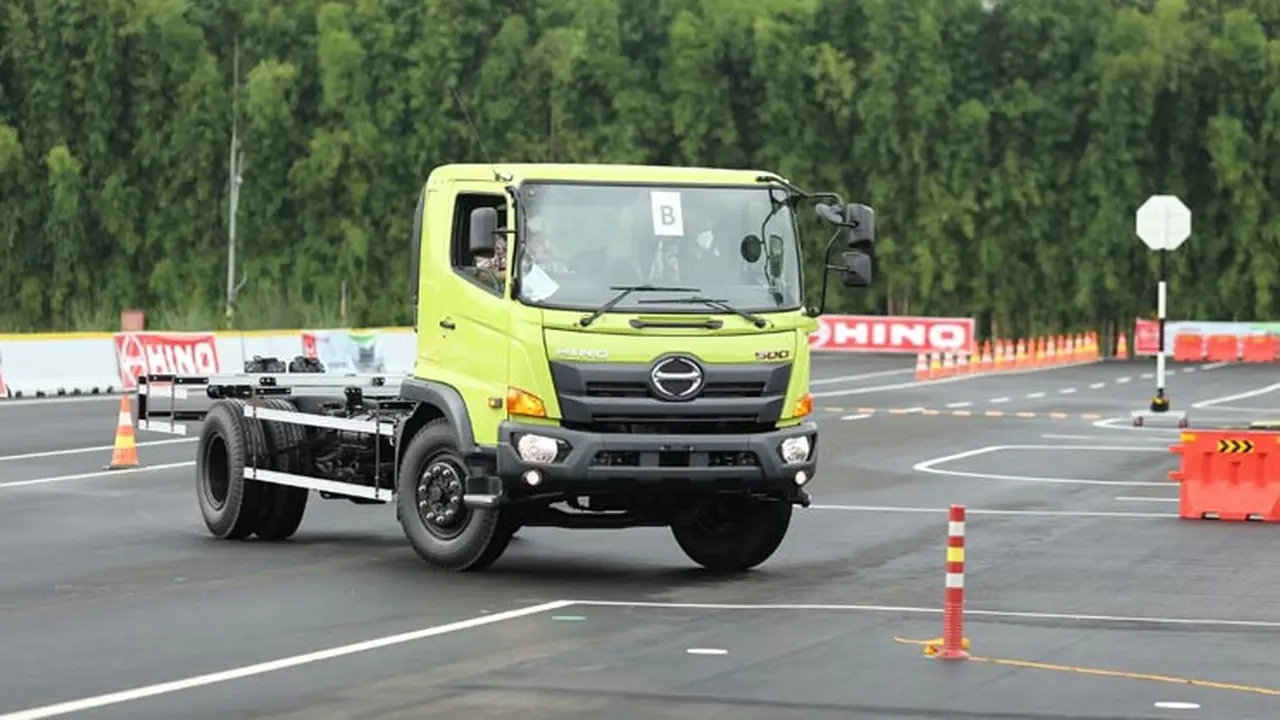 Hino Motors Sales Indonesia dapat apresiasi dari Ditjen Hubdar (Hino)
