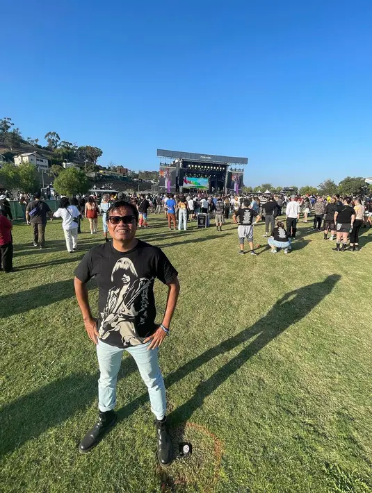 Soleh Solihun saat berada di Amerika Serikat bareng The Prediksi. (Foto: Instagram/solehsolihun)