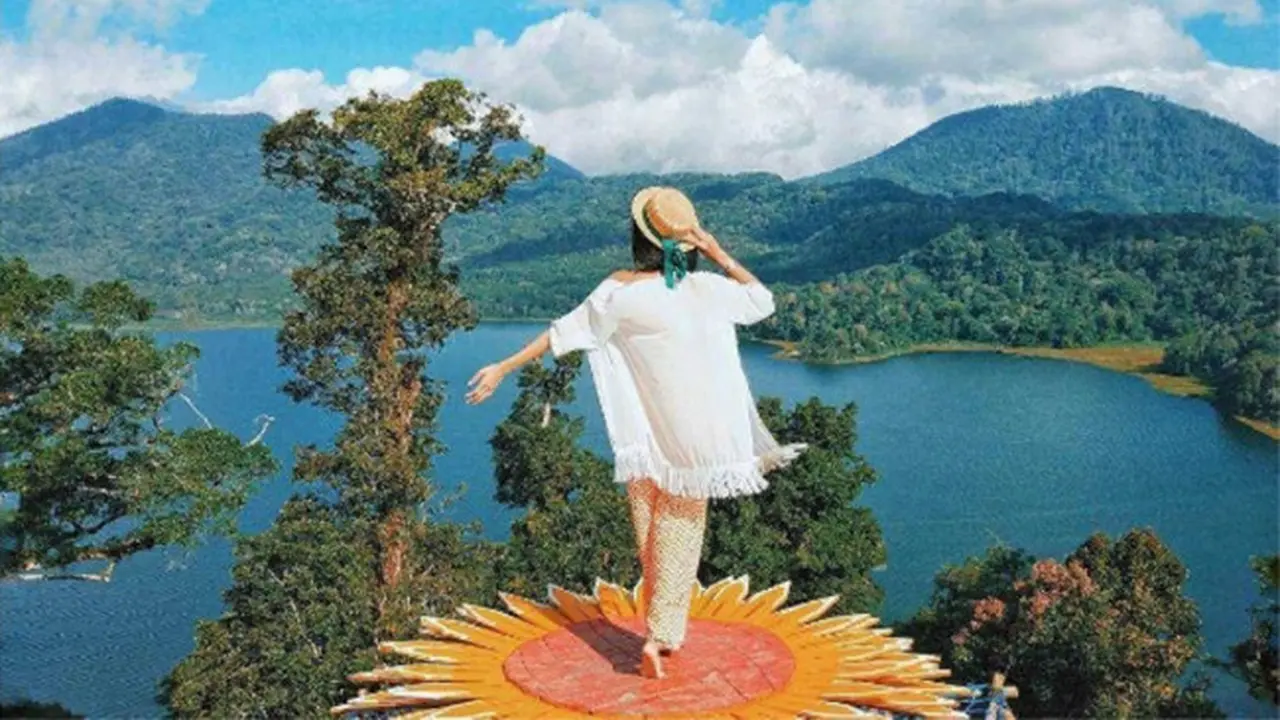 Wanagiri Hidden Hills, Tempat Selfie Kekinian di Bali
