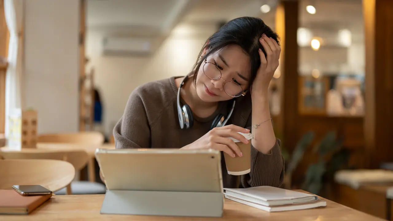 wanita januari quarter life crisis