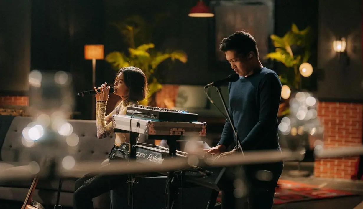 (Instagram/evacelia)