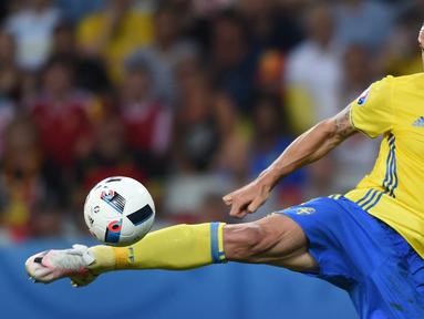 Menjadi pencetak gol terbanyak bagi Timnas sepanjang masa tentu menjadi kebanggaan tersediri. Namun kebanggaan 5 pemain berikut terasa hambar karena nyatanya tak pernah sekalipun mencetak gol di ajang terbesar antar-negara yaitu di arena Piala Dunia yang digelar empat tahun sekali. Berkiut daftar kelima pemain tersebut. (AFP/Bulent Kilic)