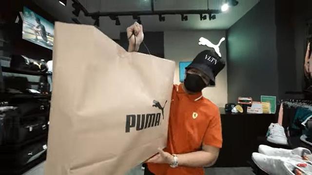 6 Momen Atta Halilintar Beri Kado Kellen Anak Krisdayanti Satu Truk Sepatu