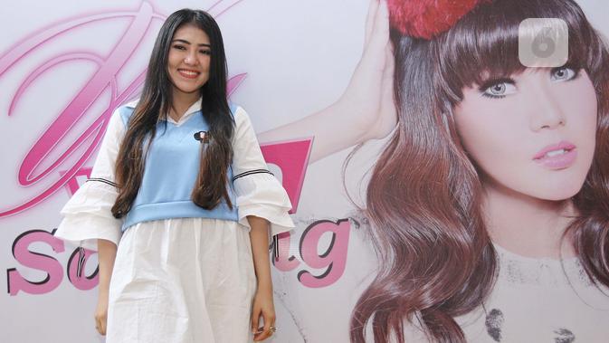 Via Vallen Buktikan Penyanyi Dangdut Bisa Punya Album Showbiz Liputan6 Com