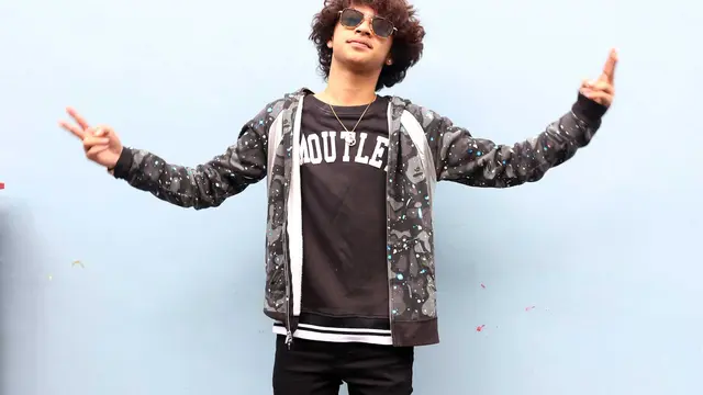 [Bintang] Bastian Steel