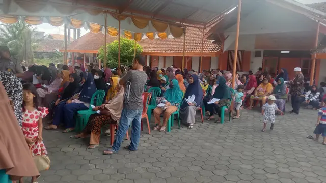Presiden Joko Widodo (Jokowi) kembali memastikan bantuan berupa BLT El Nino sudah diterima oleh warga.
