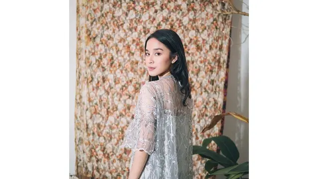 Jarang Muncul di Layar Kaca, Ini 7 Potret Terbaru Nimaz Dewantary Sahabat "Candy"