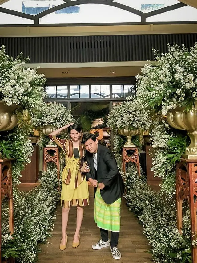 Adik Indah Permatasari, Sinta Mutiara bersama calon suaminya Aslan (Foto: Instagram aslanandy)