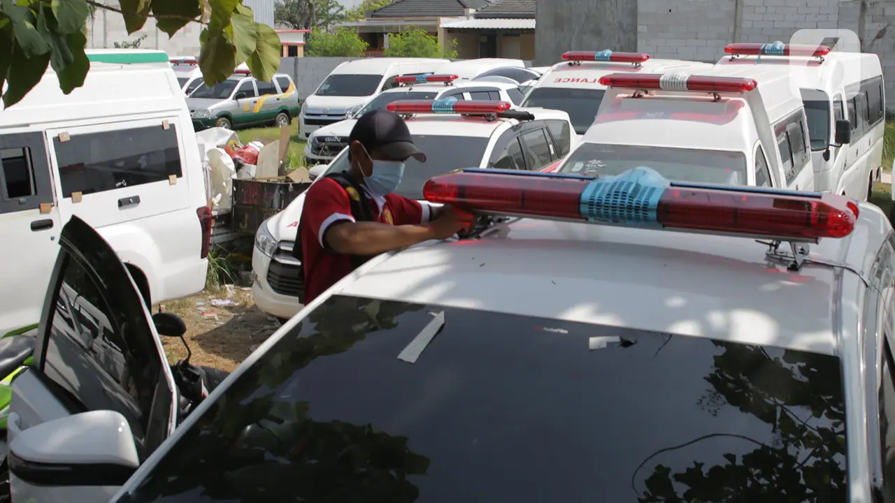 FOTO: Pandemi COVID-19, Perakitan Mobil Ambulans Meningkat 100 Persen