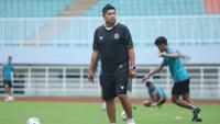 Pelatih Persikabo 1973, Aidil Sharin Sahak. (Bola.com/Nandang Permana)