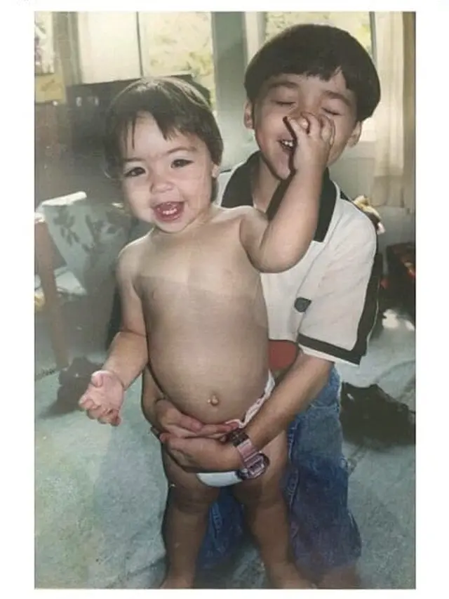 7 Potret Masa Kecil Stefan william, Gaya Rambutnya Curi Perhatian
