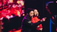 Duet Ariel Noah dan Rossa di lagu "Nada Nada Cinta" bikin netizen baper gara-gara chemistry mereka di panggung. Tak sedikit yang mendoakan keduanya berjodoh. (Foto: Dok. Instagram @itsrossa910)