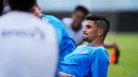 Bek Arema FC Arthur Cunha (Liputan6.com / Rana Adwa)
