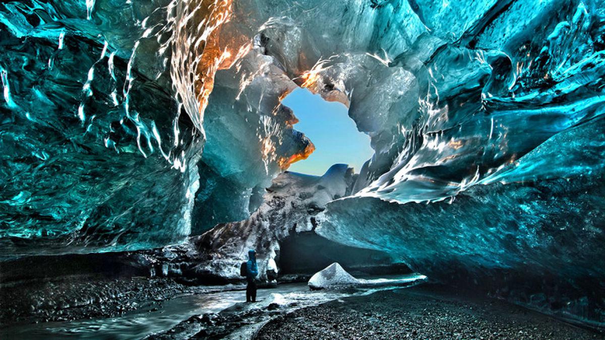 Gua Es Islandia: Keindahan Alam Beku