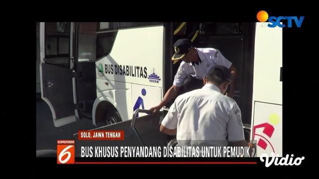 Puluhan pemudik difabel asal Jawa Tengah memanfaatkan bus khusus untuk kembali ke daerah mereka masing-masing. Seperti apa penampakannya?