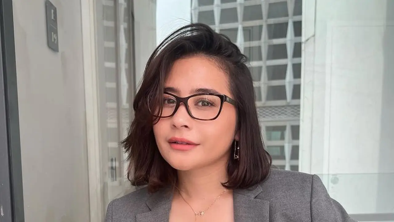 Styling Potongan Rambut Bob dari Artis Tanah Air